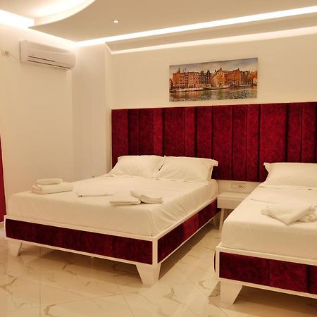 Lumi Hotel Sarandë 외부 사진