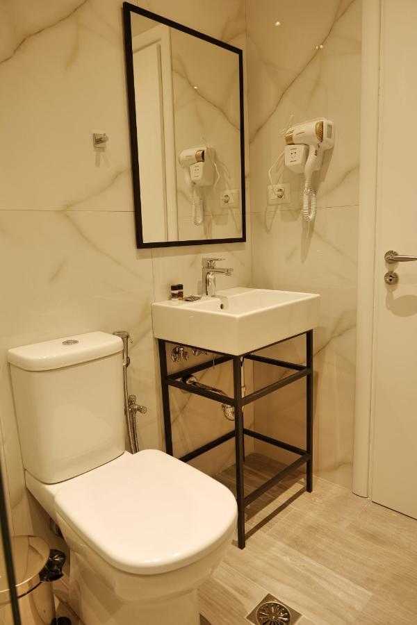 Lumi Hotel Sarandë 외부 사진