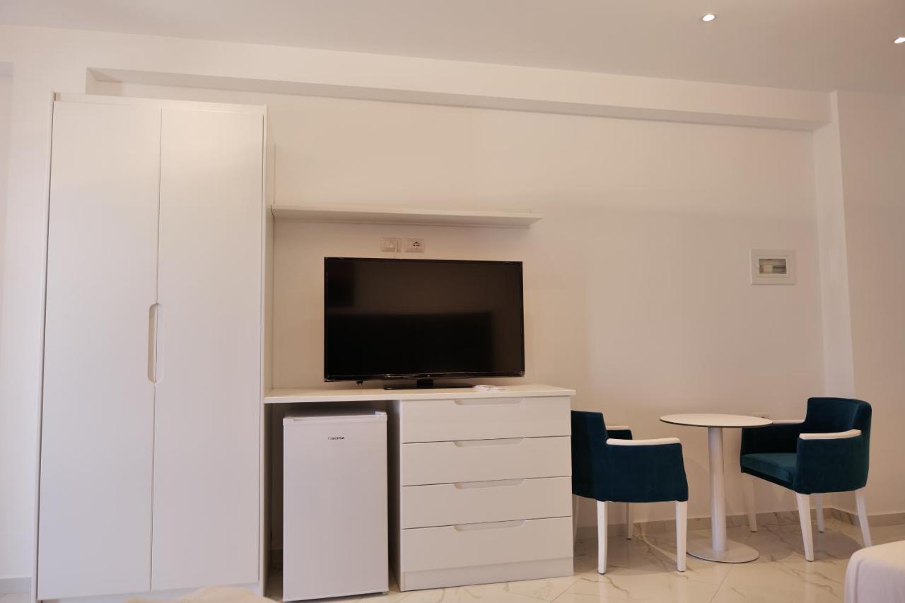 Lumi Hotel Sarandë 외부 사진