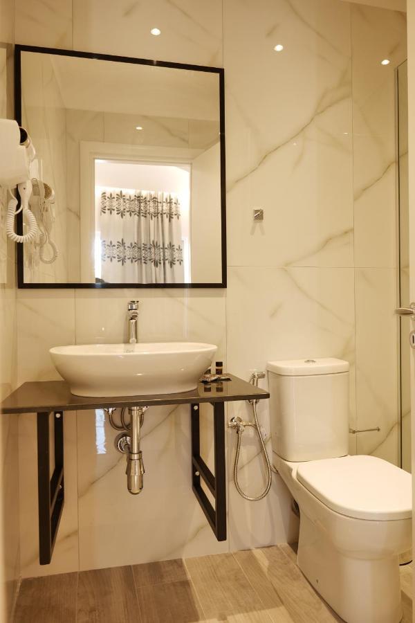 Lumi Hotel Sarandë 외부 사진